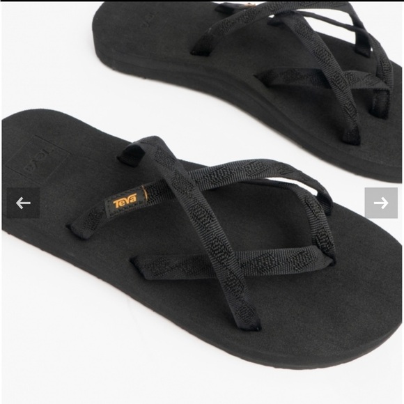 Teva Women's Olowahu Flip Flop Sandals - Picture 1 of 6